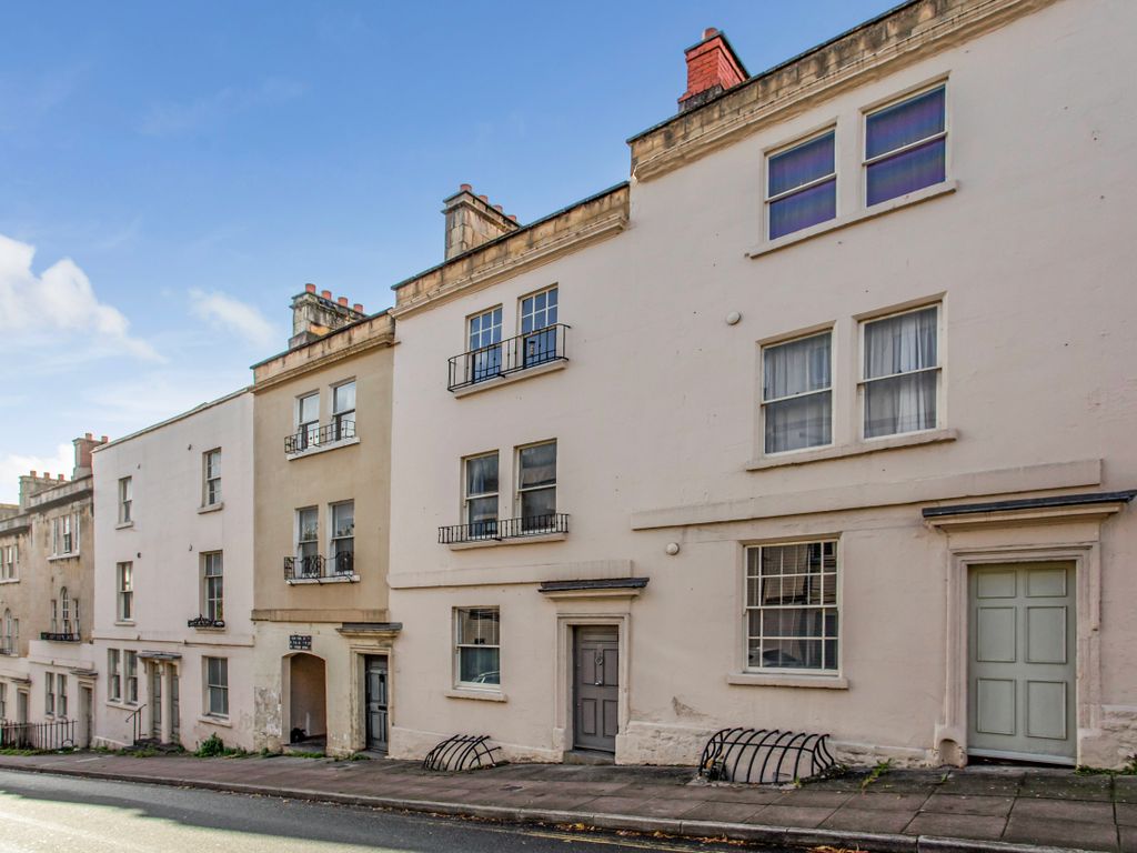 2 bed flat for sale in Morford Street, Bath BA1, £365,000