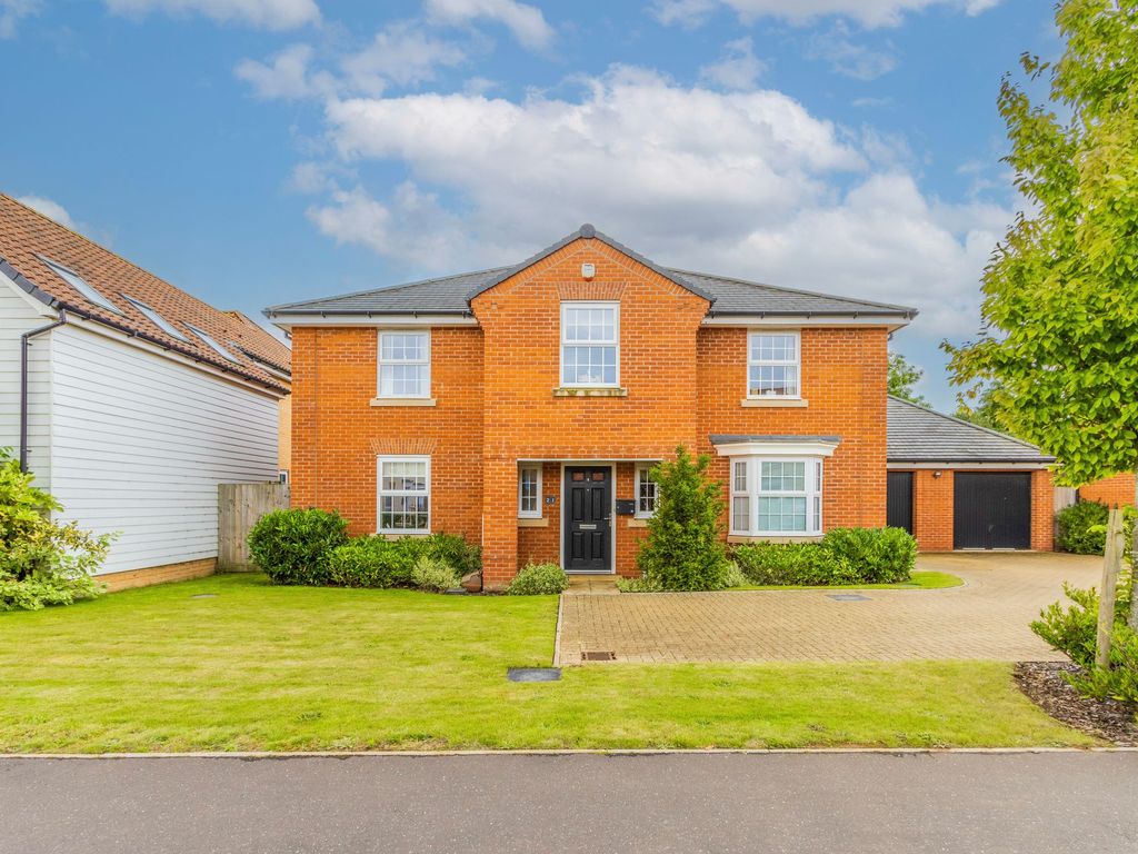 4 bed detached house for sale in Palmerston Way, Aylsham NR11, £525,000