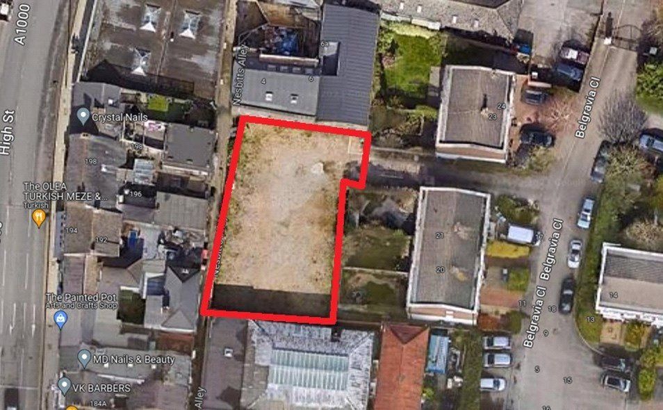 Property to rent in Belgravia Close, Barnet EN5, £2,500 pcm