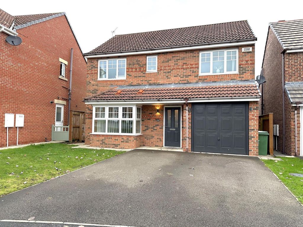 4 bed detached house for sale in Meridian Way, Stockton-On-Tees TS18, £270,000