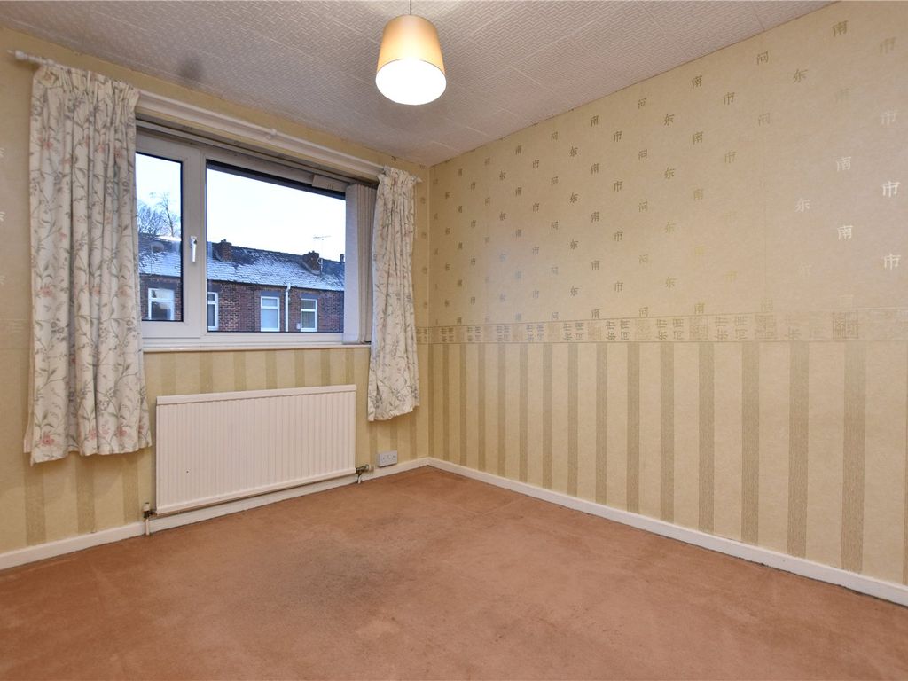 3 bed terraced house for sale in Turf Close, Royton, Oldham, Greater Manchester OL2, £175,000