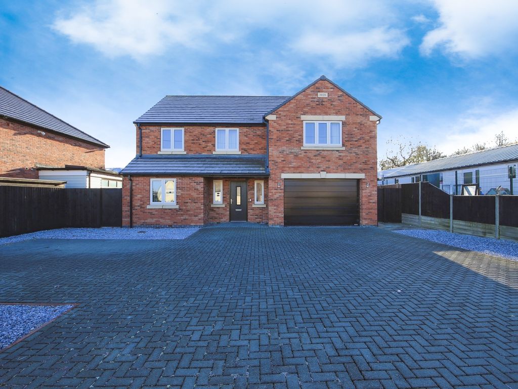 5 bed detached house for sale in Manor Road, Folksworth, Peterborough PE7, £630,000