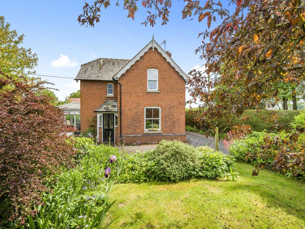 3 bed detached house for sale in Bartestree, Hereford HR1, £400,000