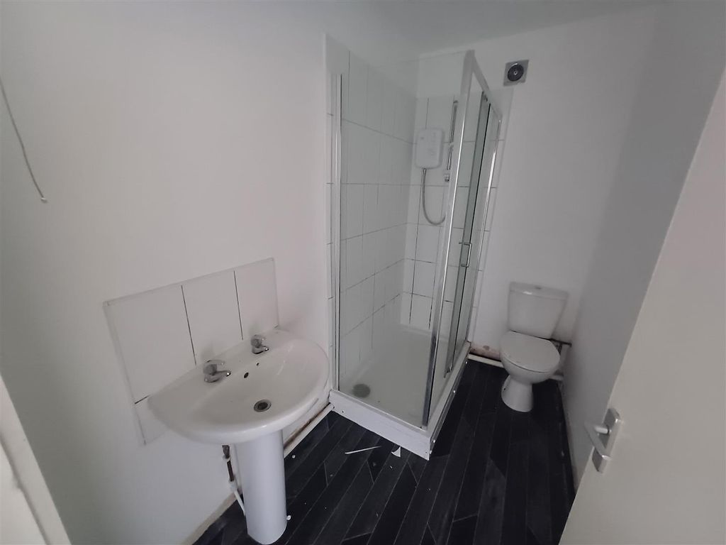 1 bed flat to rent in Wilson Road, Cardiff CF5, £600 pcm