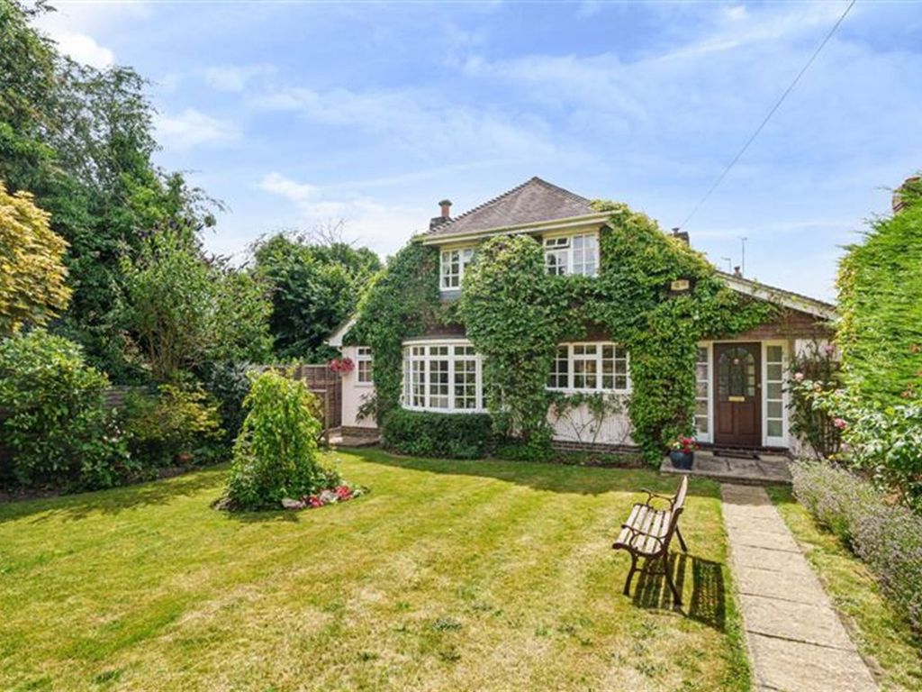 4 bed detached house for sale in West Meade, Milland GU30, £685,000