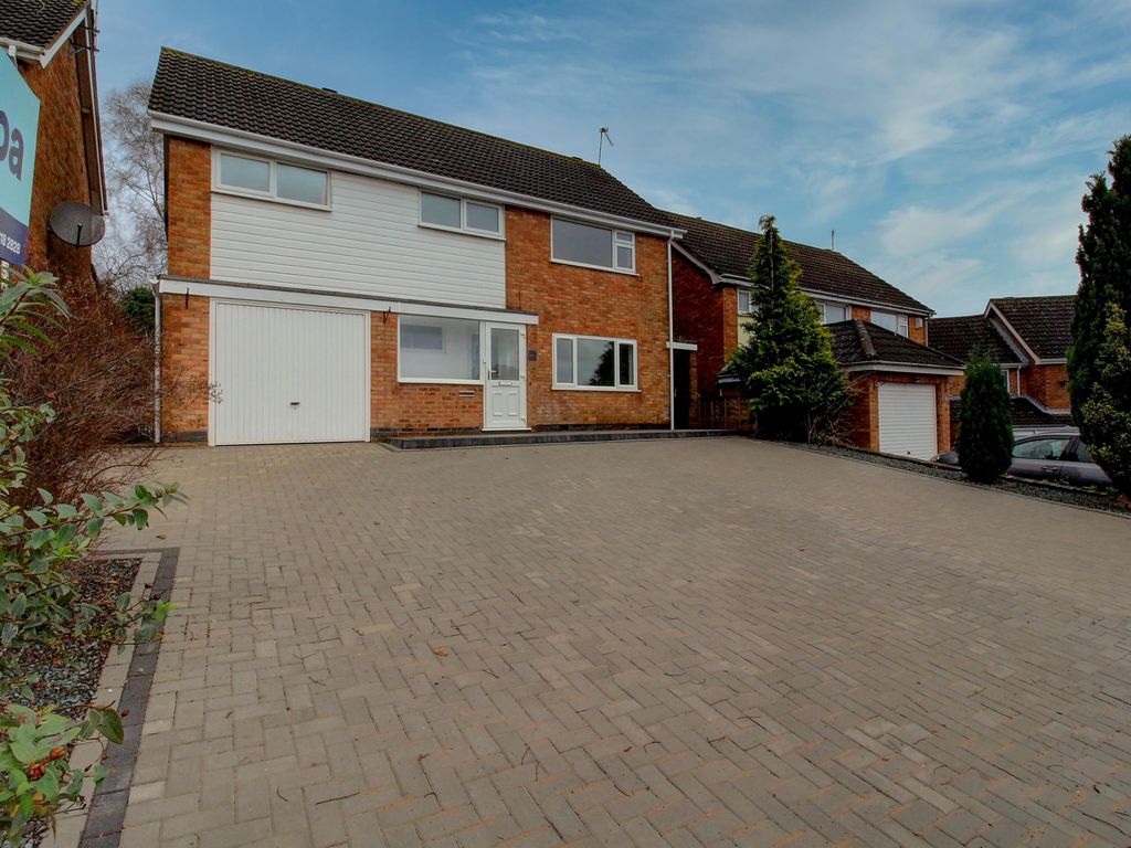 4 bed detached house for sale in Harefield Avenue, Leicester LE3, £425,000
