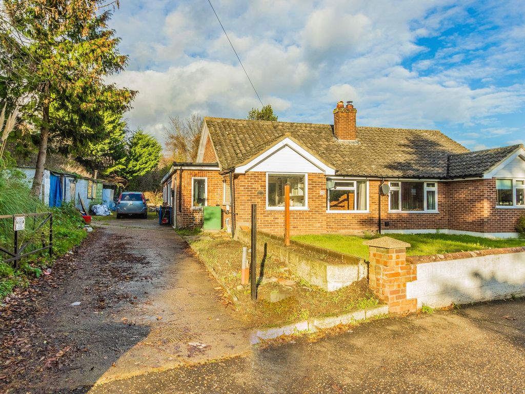3 bed semi-detached bungalow for sale in Marshgate, North Walsham NR28, £220,000