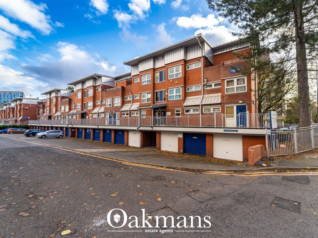 1 bed flat for sale in Moss House Close, Birmingham B15, £129,950