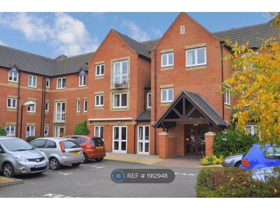1 bed flat to rent in Marshall Court, Market Harborough LE16, £900 pcm
