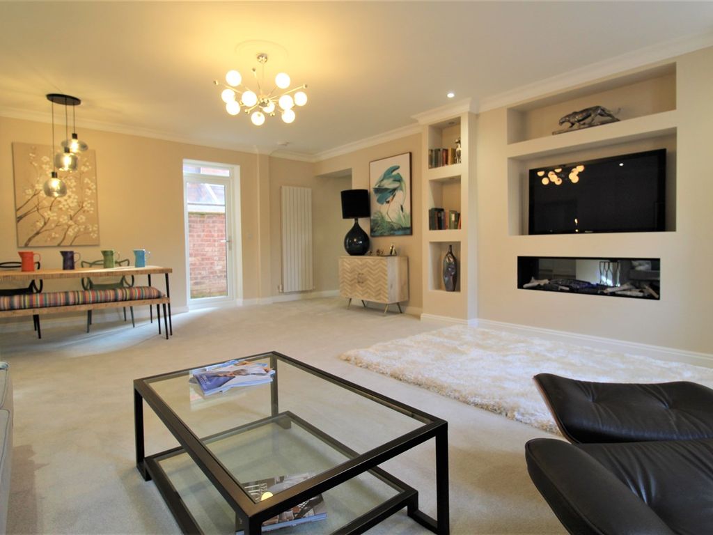 New home, 1 bed flat for sale in Toft Road, Knutsford WA16, £545,000