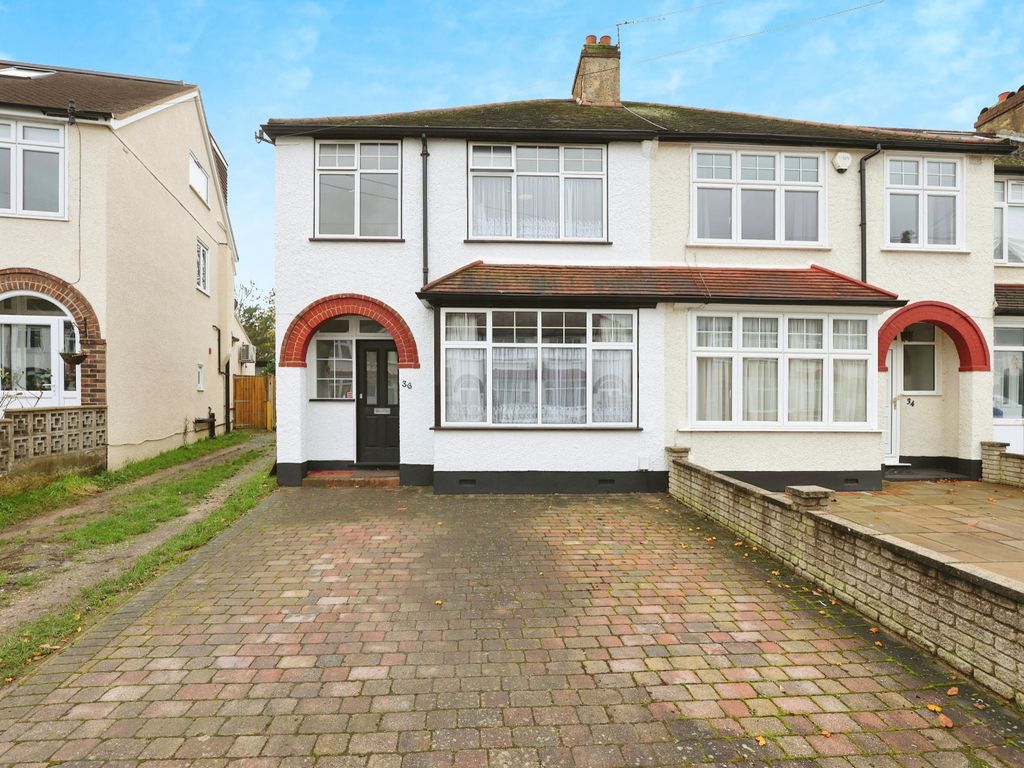 3 bed end terrace house for sale in Ambleside Avenue, Beckenham BR3, £575,000