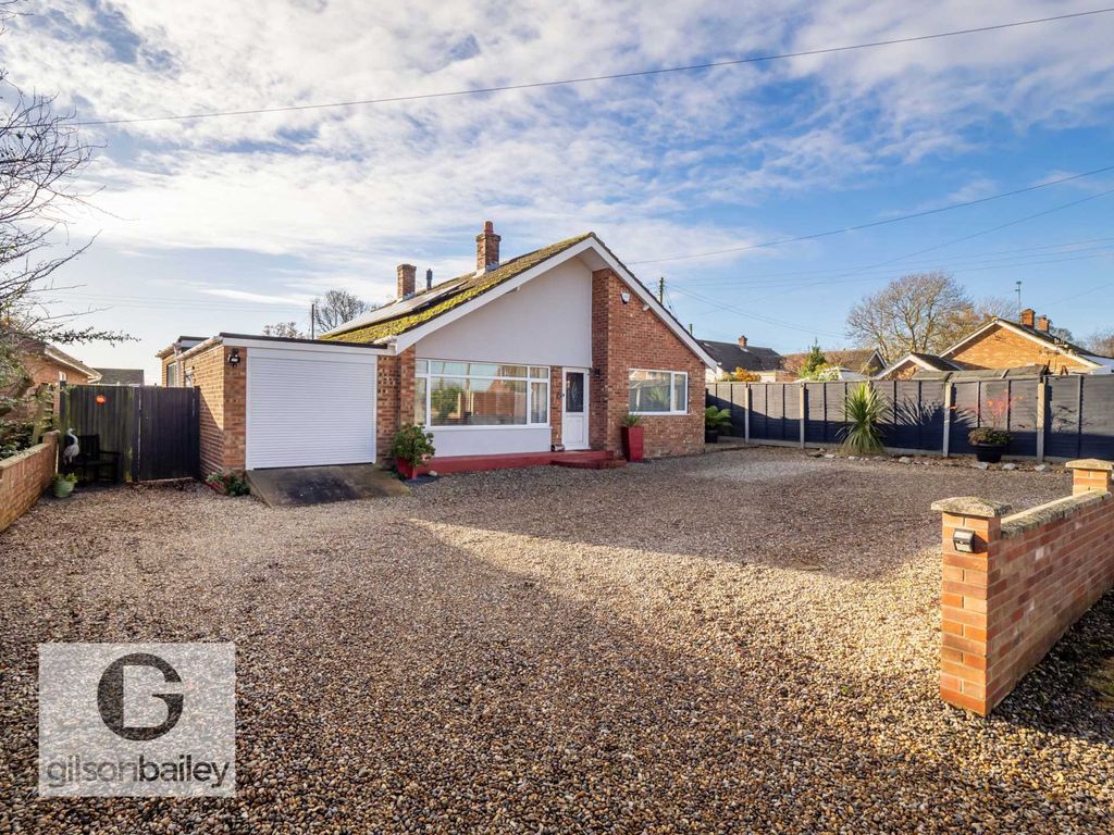 4 bed detached bungalow for sale in Carn Close, Beighton NR13, £425,000