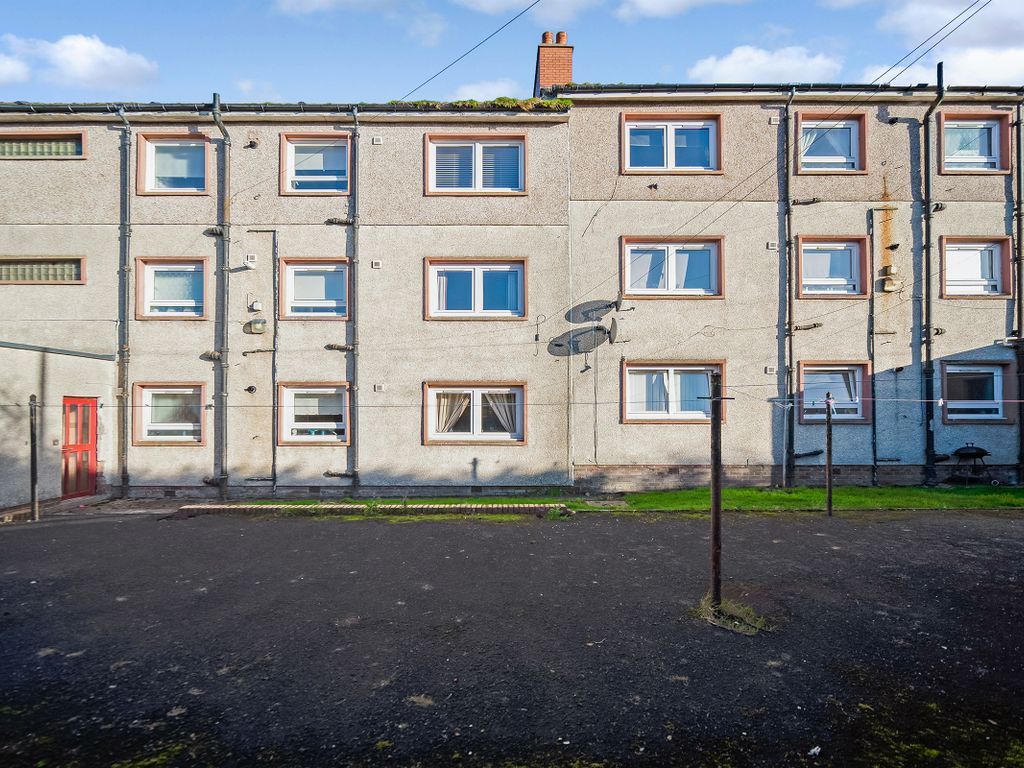 2 bed flat for sale in Glasgow Road, Hamilton ML3, £47,000