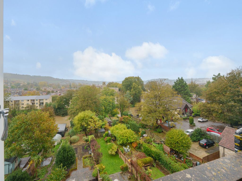 1 bed flat for sale in Walcot Terrace, Bath, Somerset BA1, £250,000