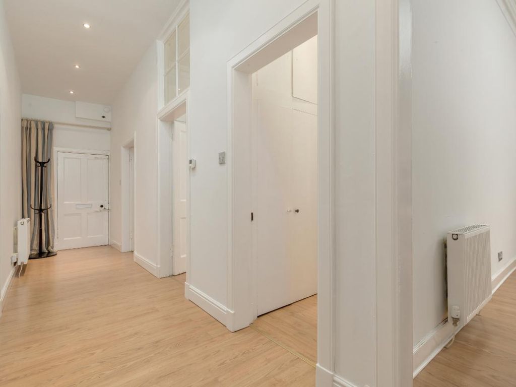 3 bed flat for sale in Cornwall Street, Edinburgh EH1, £430,000