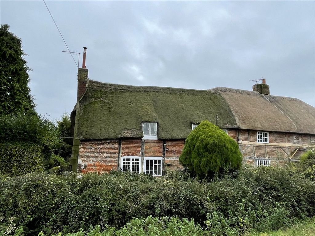 2 bed semi-detached house to rent in The Marsh, Breamore, Fordingbridge, Hampshire SP6, £1,350 pcm