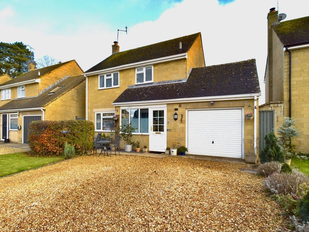 3 bed detached house for sale in Woodlands Close, Milton-Under-Wychwood, Chipping Norton OX7, £500,000