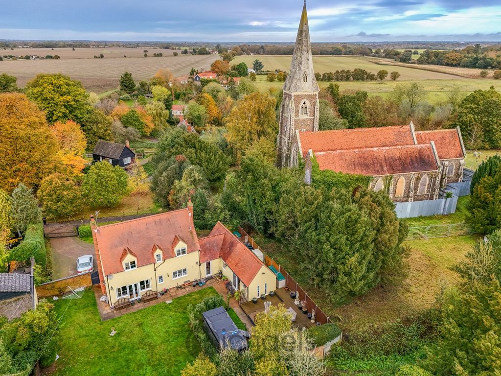 4 bed detached house for sale in School Hill, Birch, Colchester CO2, £795,000