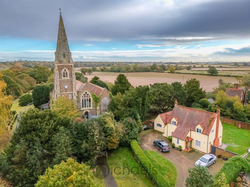 4 bed detached house for sale in School Hill, Birch, Colchester CO2, £795,000