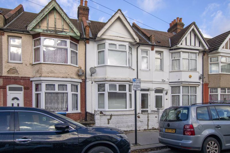 3 bed terraced house to rent in Constance Road, Croydon CR0, £2,200 pcm