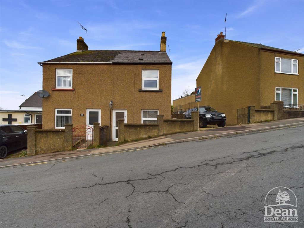 2 bed cottage for sale in Station Street, Cinderford GL14, £215,000