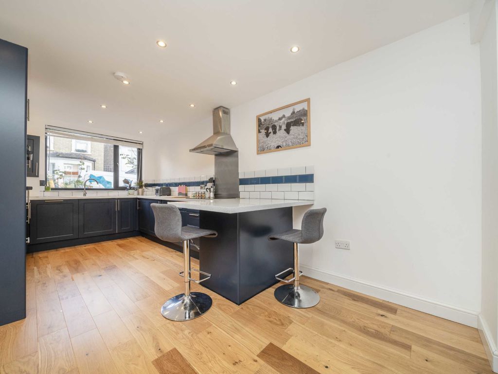 3 bed terraced house for sale in Balham Grove, London SW12, £800,000