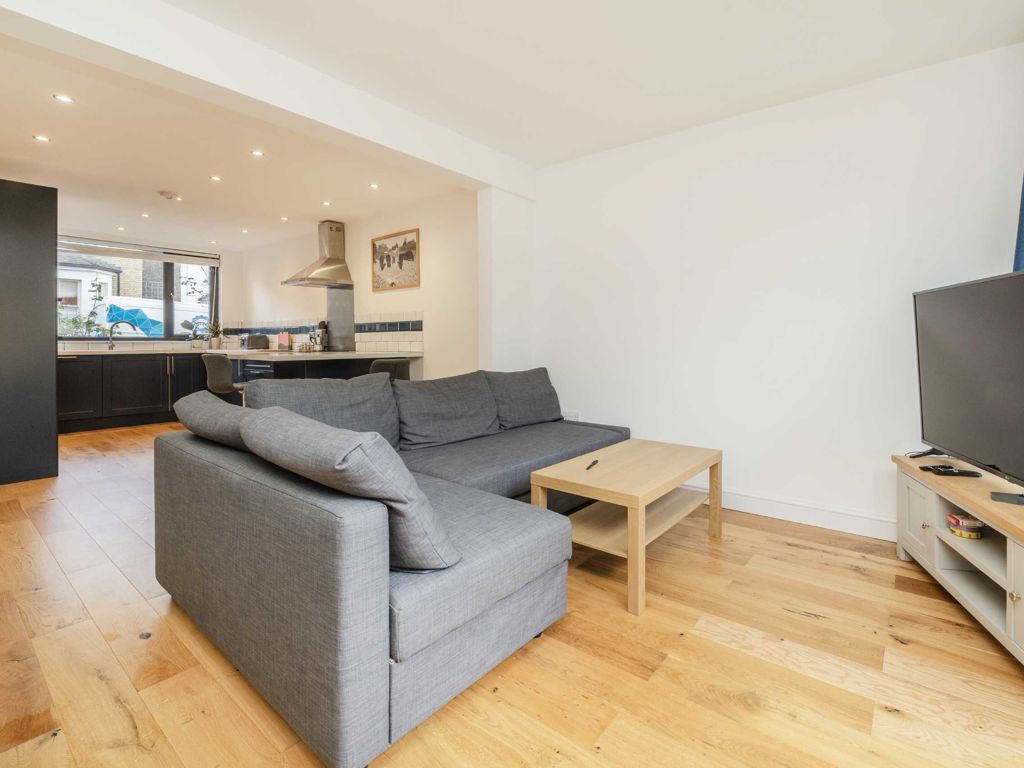 3 bed terraced house for sale in Balham Grove, London SW12, £800,000