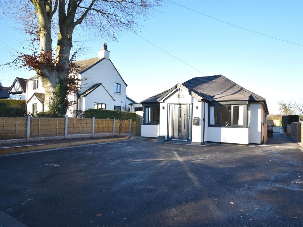 3 bed detached bungalow for sale in Chelford Road, Henbury, Macclesfield SK10, £475,000
