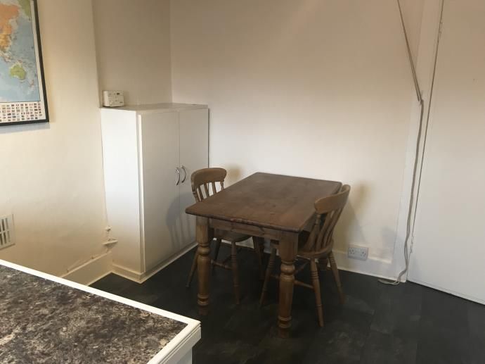 2 bed flat to rent in 18/4, Bruntsfield Place, Edinburgh EH10, £1,200 pcm