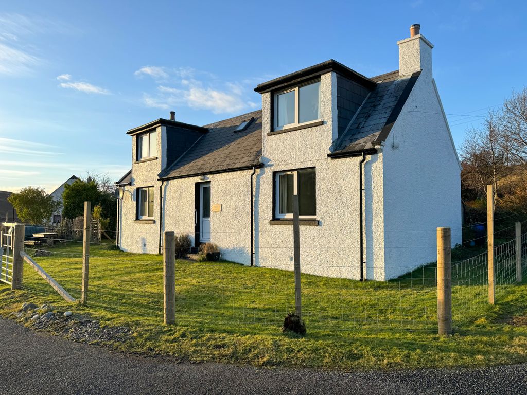 3 bed cottage for sale in Achnacloich, Isle Of Skye IV46, £195,000