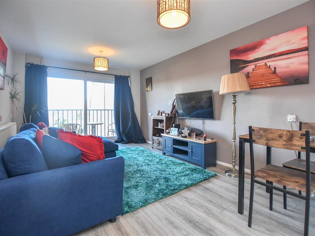 1 bed flat for sale in Lester Piggott Way, Newmarket CB8, £145,000