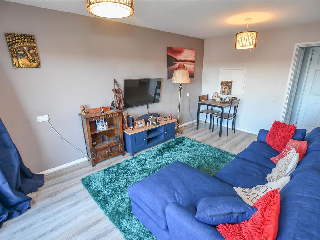 1 bed flat for sale in Lester Piggott Way, Newmarket CB8, £145,000