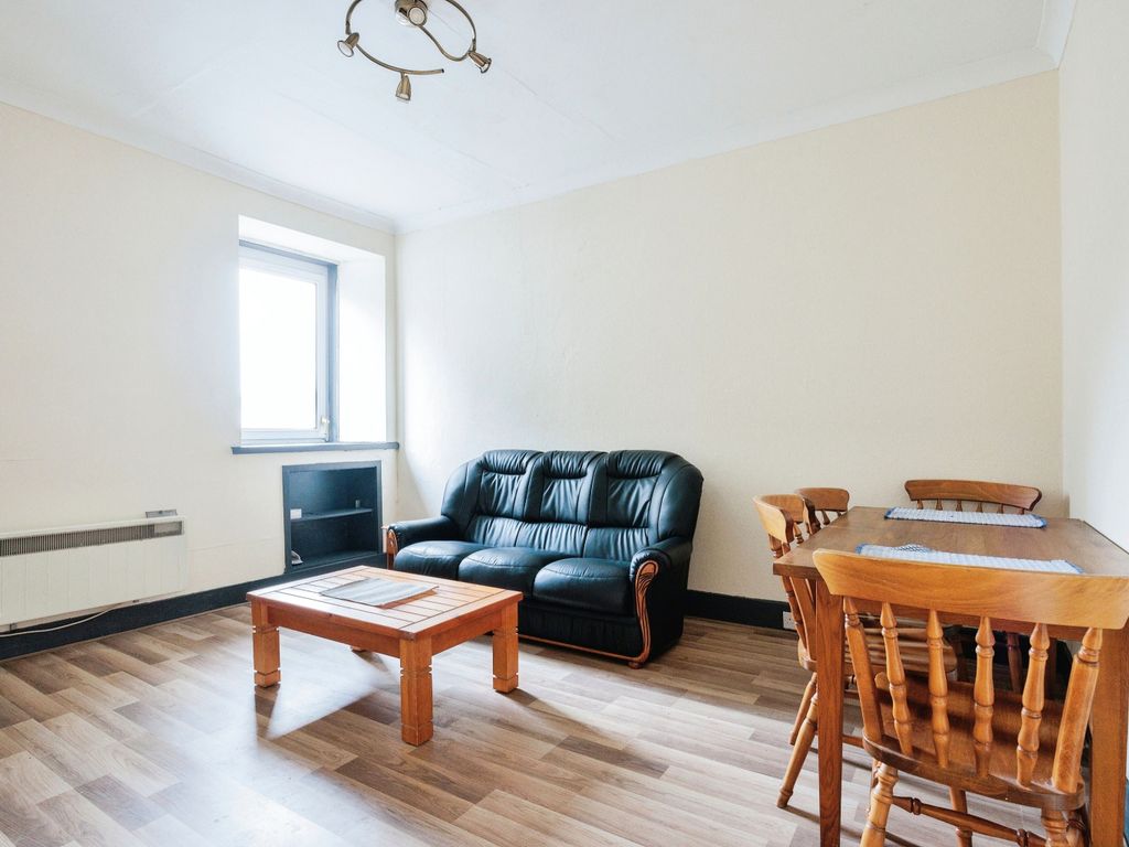 1 bed flat for sale in Rosemount Place, Aberdeen AB25, £70,000