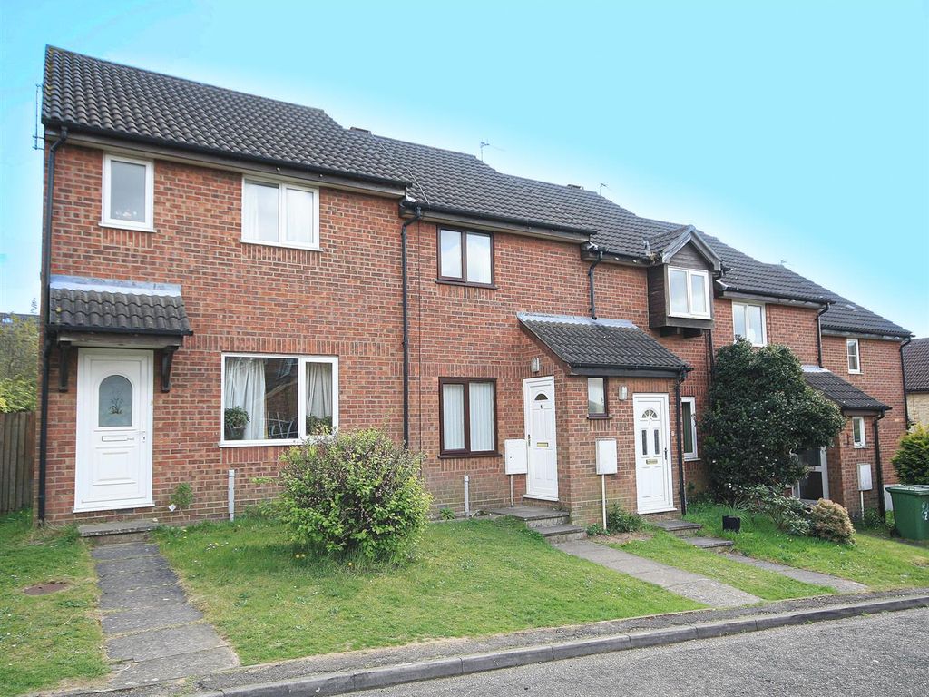 2 bed terraced house for sale in Bishop Rise, Drayton, Norwich NR8, £190,000