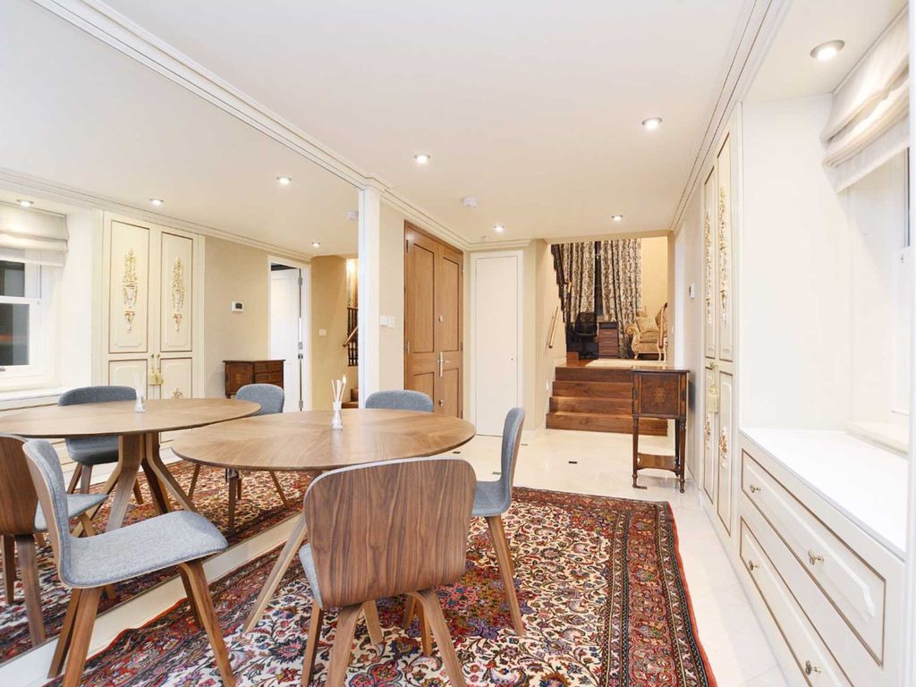 2 bed flat for sale in Lancaster Gate, Lancaster Gate, London W2, £2,700,000