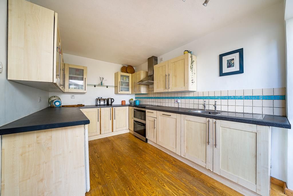 4 bed detached bungalow for sale in Presteigne, Powys LD8, £325,000