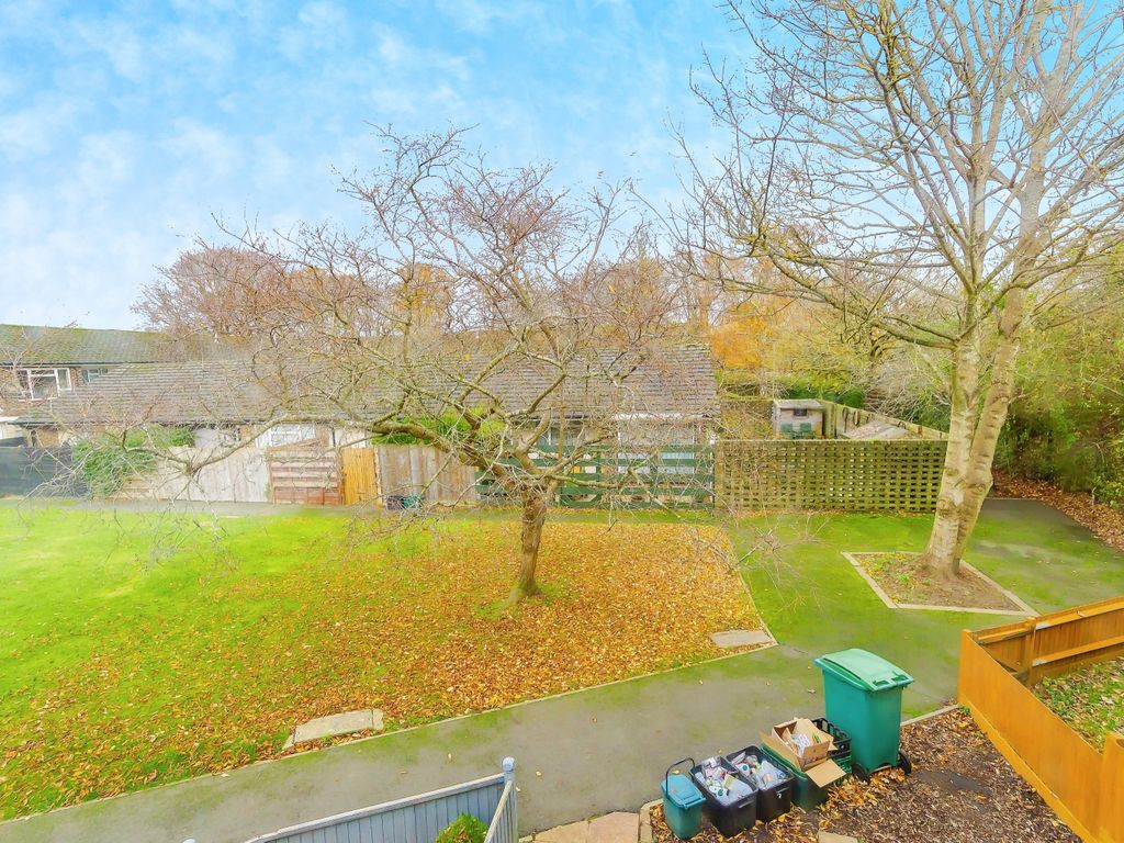 2 bed terraced house for sale in Kingsmead, Biggin Hill, Westerham TN16, £375,000