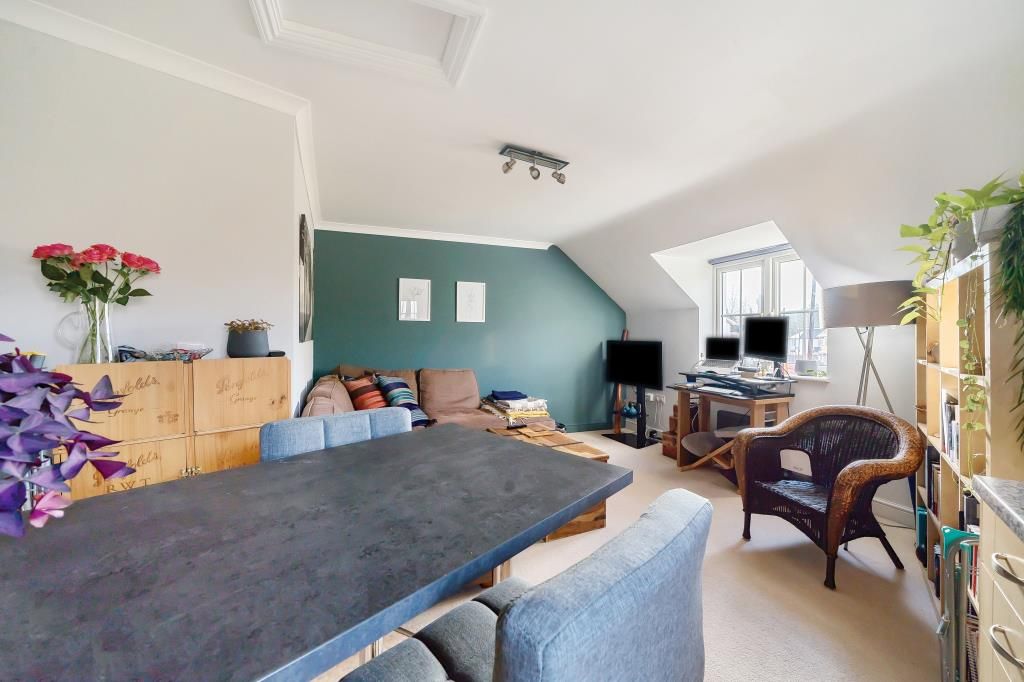 1 bed flat for sale in Chesham, Buckinghamshire HP5, £220,000