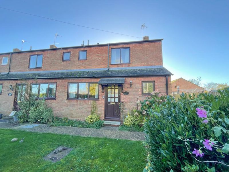 3 bed end terrace house for sale in Parsons Walk, Stewkley, Leighton Buzzard LU7, £340,000