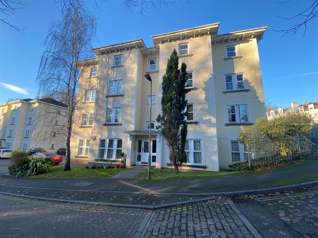 2 bed flat to rent in Sylvan Court, Stoke, Plymouth PL1, £850 pcm