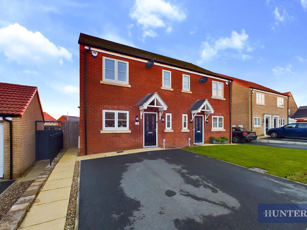 3 bed property for sale in Sea Holly Lane, Middle Deepdale, Scarborough YO11, £230,000