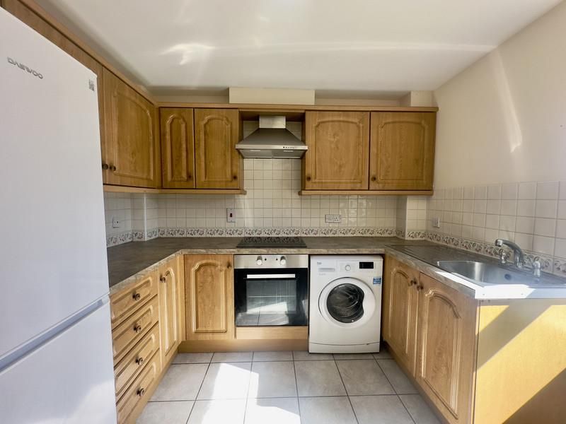 2 bed flat for sale in Sileby Road, Barrow Upon Soar, Loughborough LE12, £163,000
