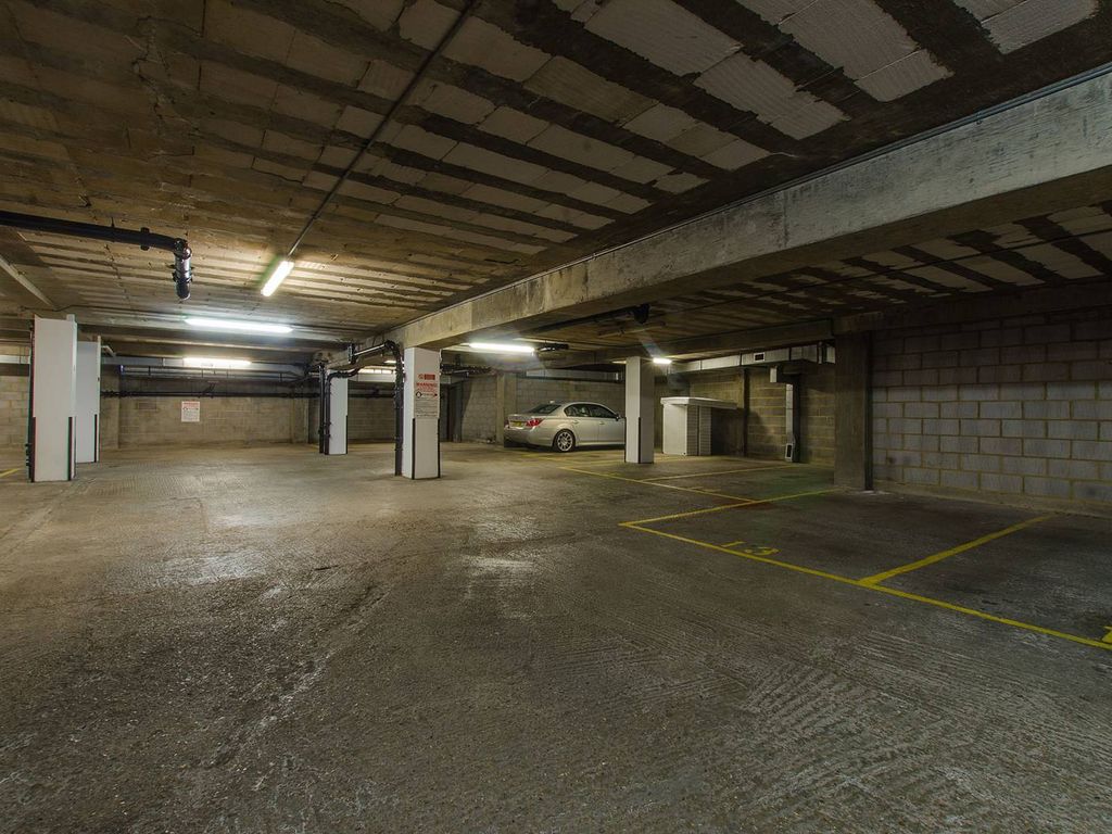 Parking/garage for sale in Jacob Street SE1, Shad Thames, London,, £40,000