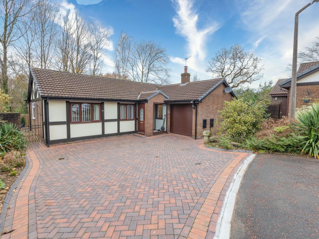 3 bed bungalow for sale in Lords Croft, Clayton-Le-Woods, Chorley PR6, £325,000
