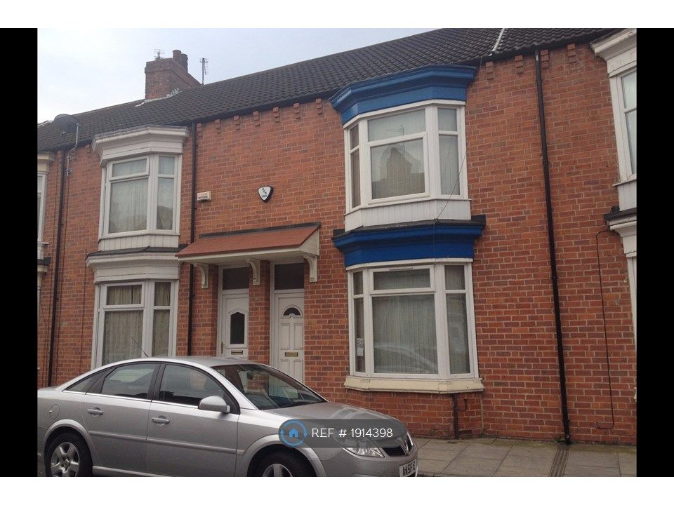 3 bed terraced house to rent in Gresham Road, Middlesbrough TS1, £780 pcm