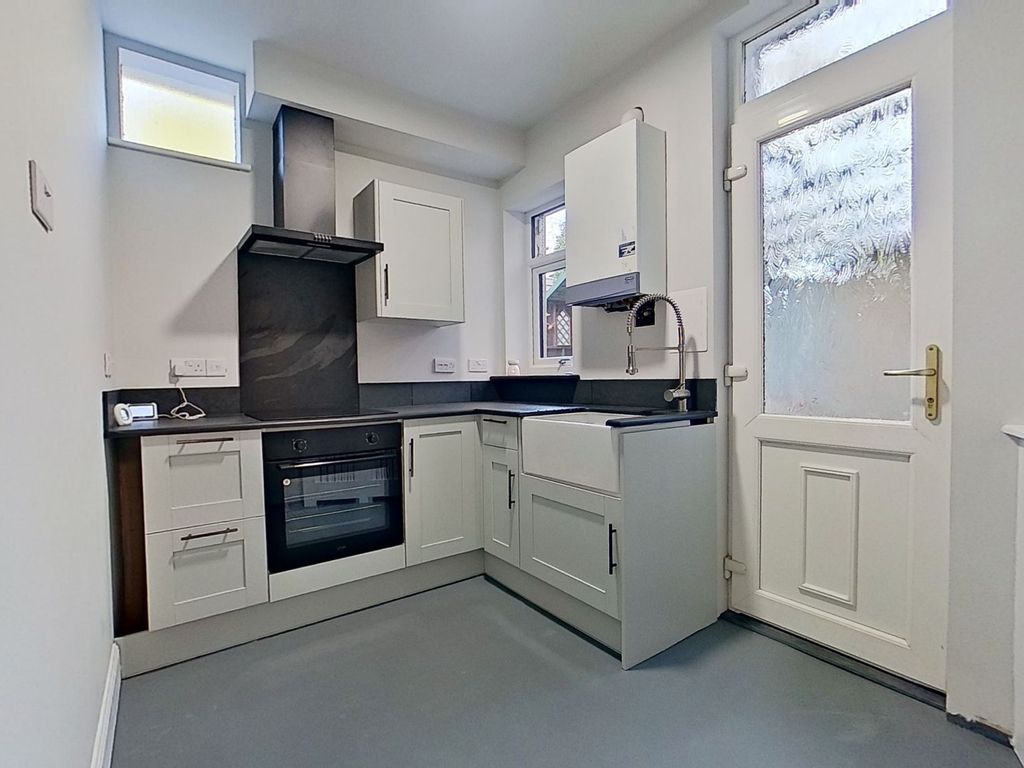 1 bed flat for sale in Kirkhill Terrace, Broxburn EH52, £119,500