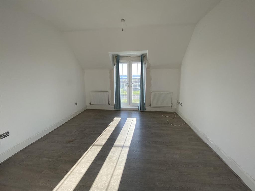 2 bed flat for sale in Y Corsydd, Llanelli SA15, £170,000