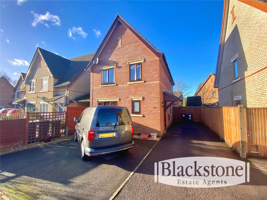 3 bed detached house for sale in Burgess Close, Kinson, Bournemouth, Dorset BH11, £362,000
