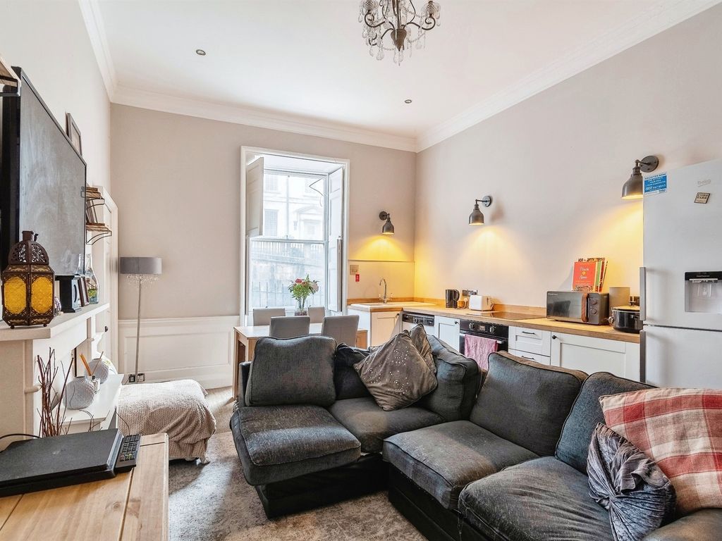1 bed flat for sale in Bennett Street, Bath BA1, £190,000