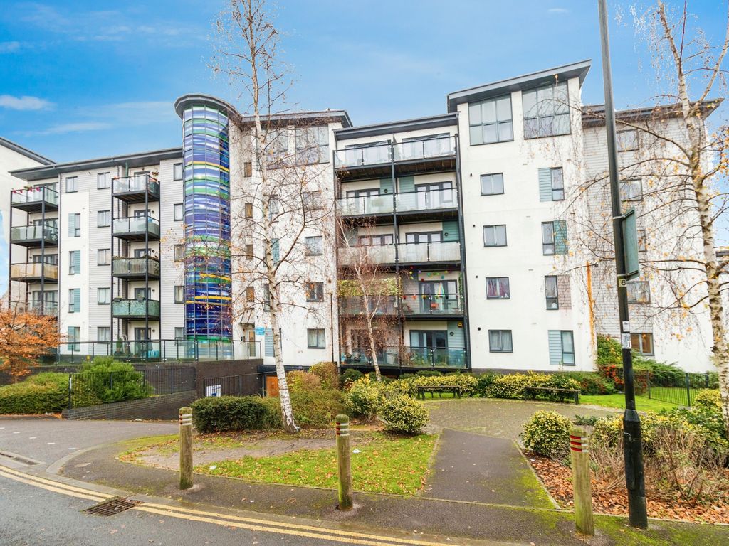 1 bed flat for sale in The Compass, Southampton SO14, £155,000